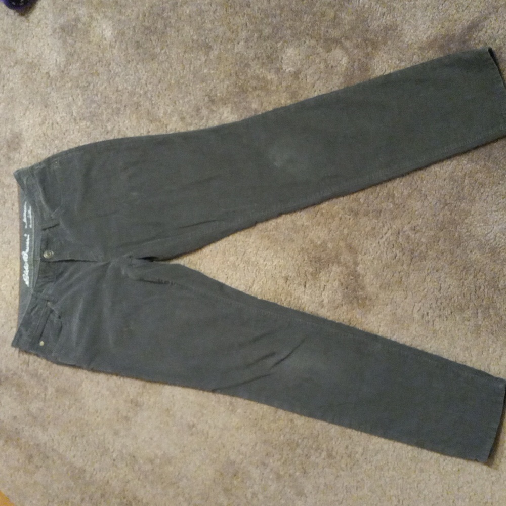 Eddie Bauer Slim Boyfriend Cordory, Medium - Picture 1 of 8